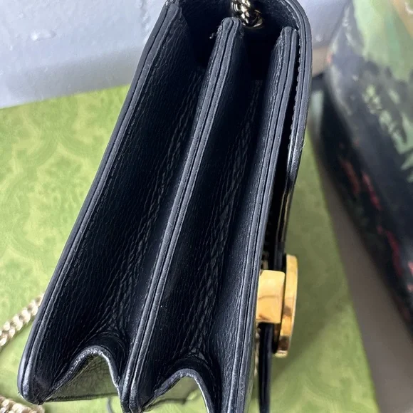 Gucci Interlocking G Dollar Small Black Leather Crossbody with Gold Chain - Picture 13 of 14